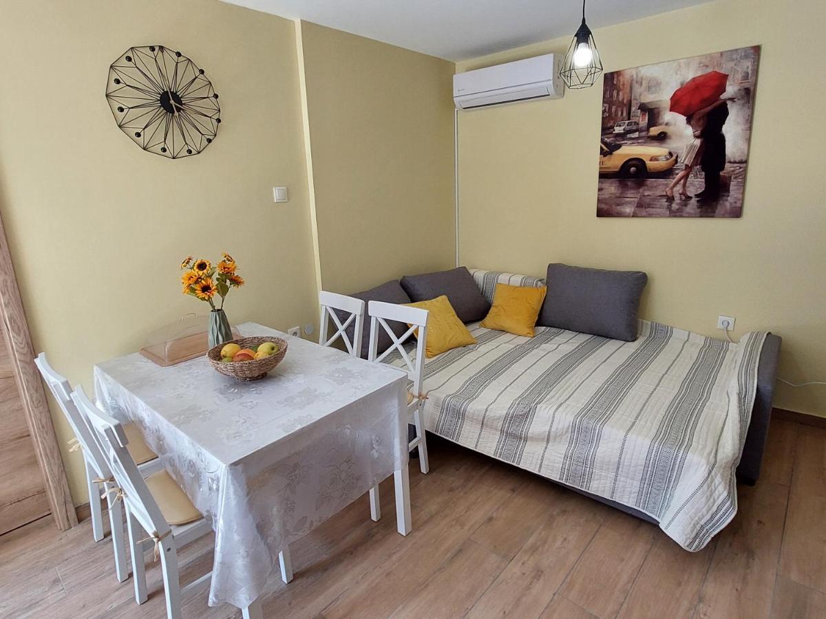 Mexicana Apartment Yellow Zadar Exterior photo