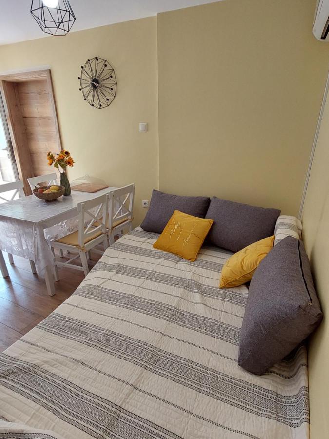 Mexicana Apartment Yellow Zadar Exterior photo